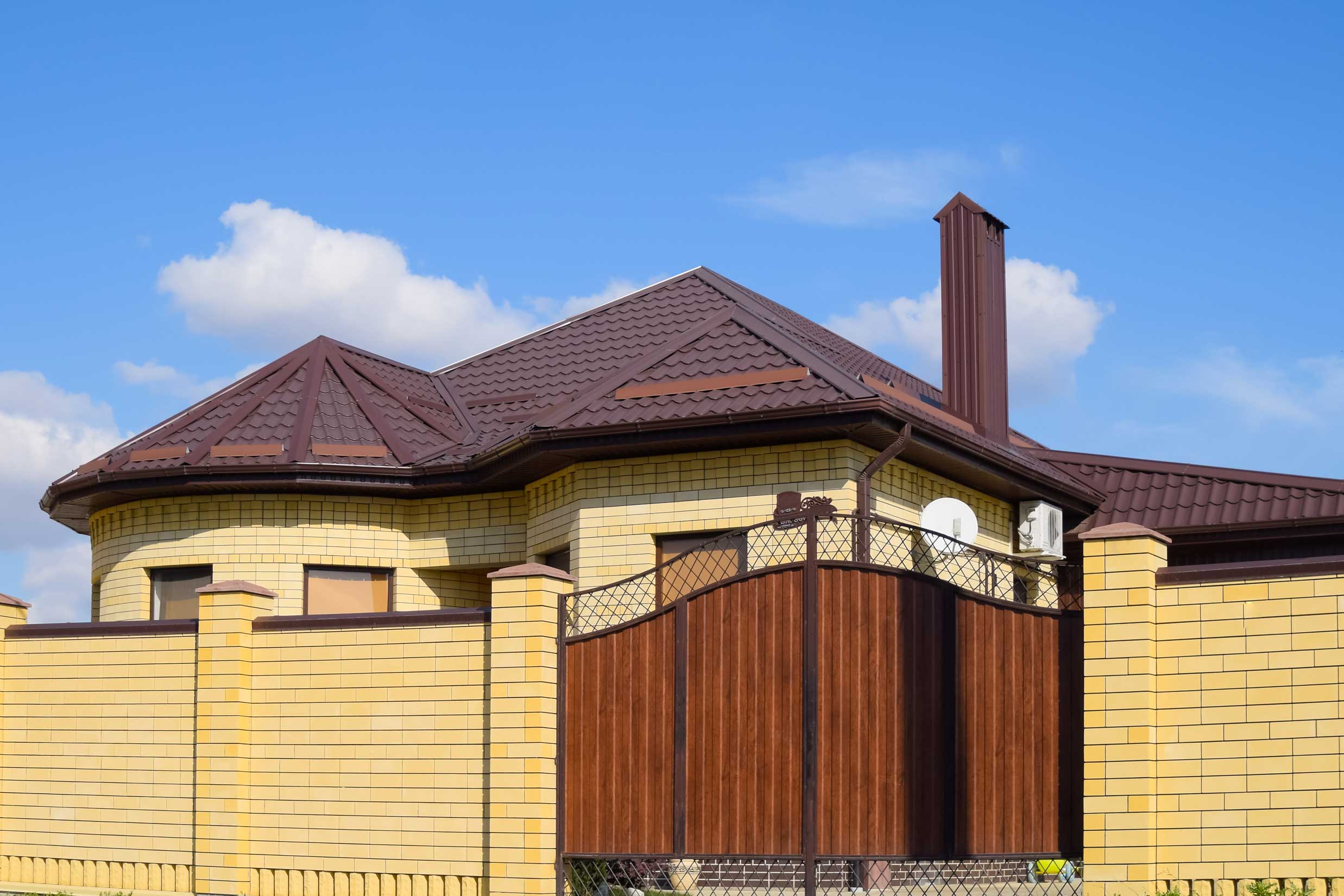 metal roof benefits, metal roof aesthetic, increase curb appeal